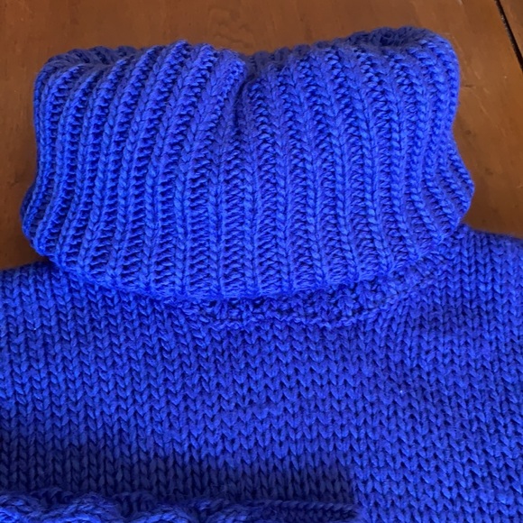 ONETEASPOON blue-ink sweater 💙 - Picture 2 of 4